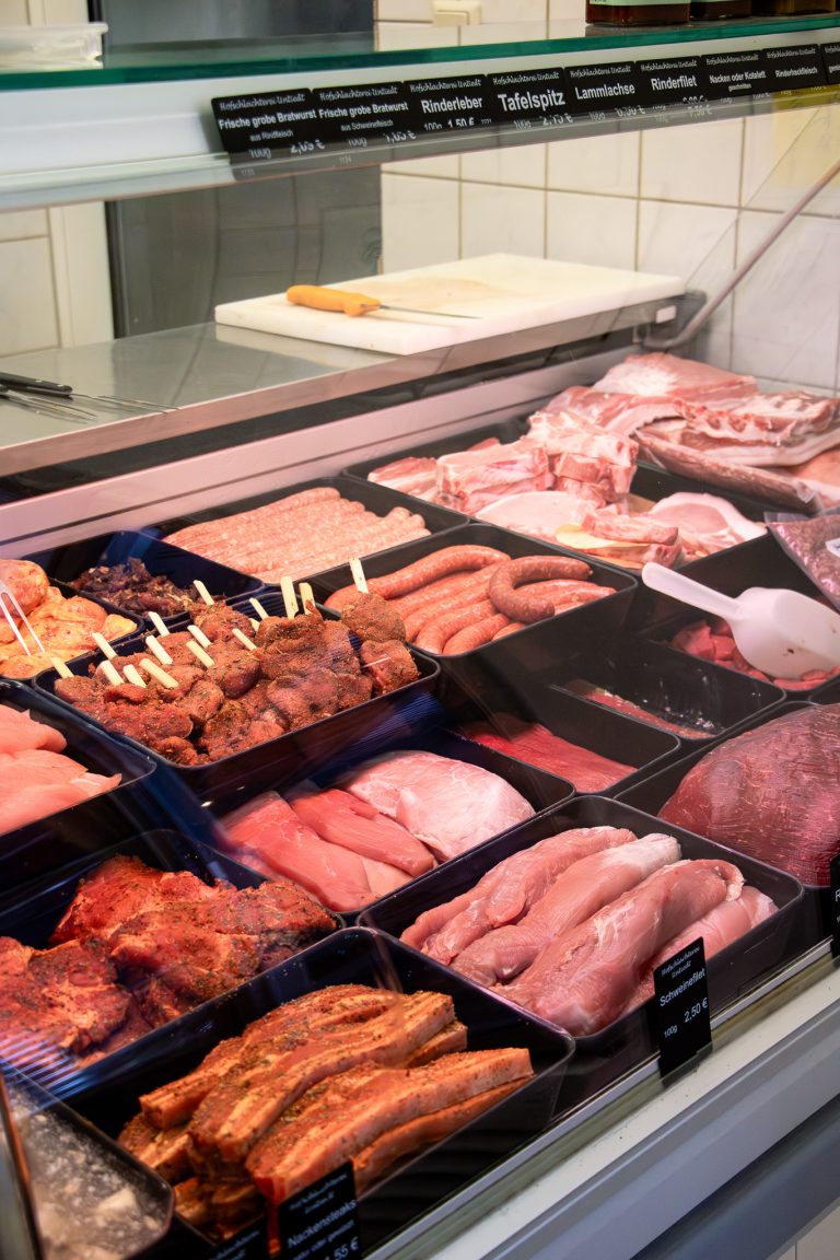 Sortiment an Fleisch und Wurstwaren